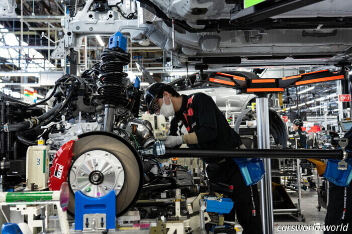 Toyota ha appena deciso che le auto dovrebbero durare quasi un decennio prima di un restyling | Carscoops